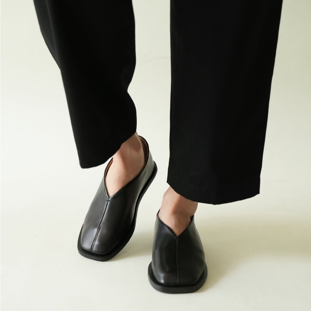 Cowhide Leather Loafers - Picture 3 of 5